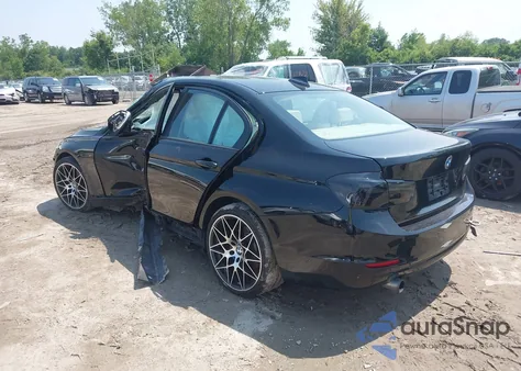 2015 BMW 320 xDrive z USA, uszkodzony, nr VIN WBA3C3C51FK202871